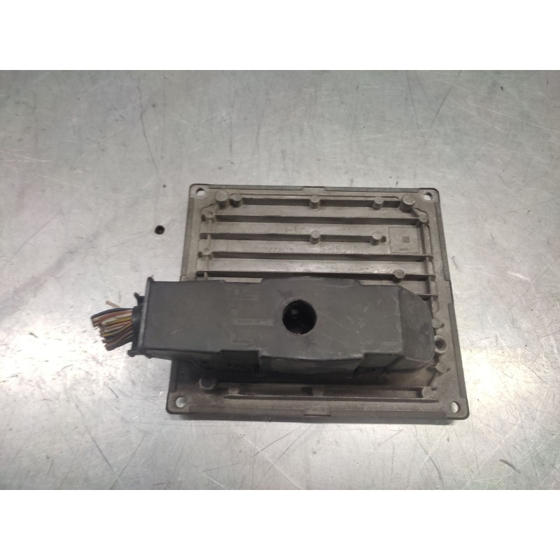 Recambio de centralita motor uce para ford fiesta (cbk) ambiente referencia OEM IAM 6S6112A650TB - Blanco 2