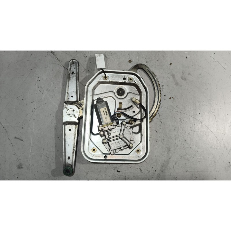 Recambio de elevalunas delantero izquierdo para scania 4 - series 164 l/580 referencia OEM IAM   