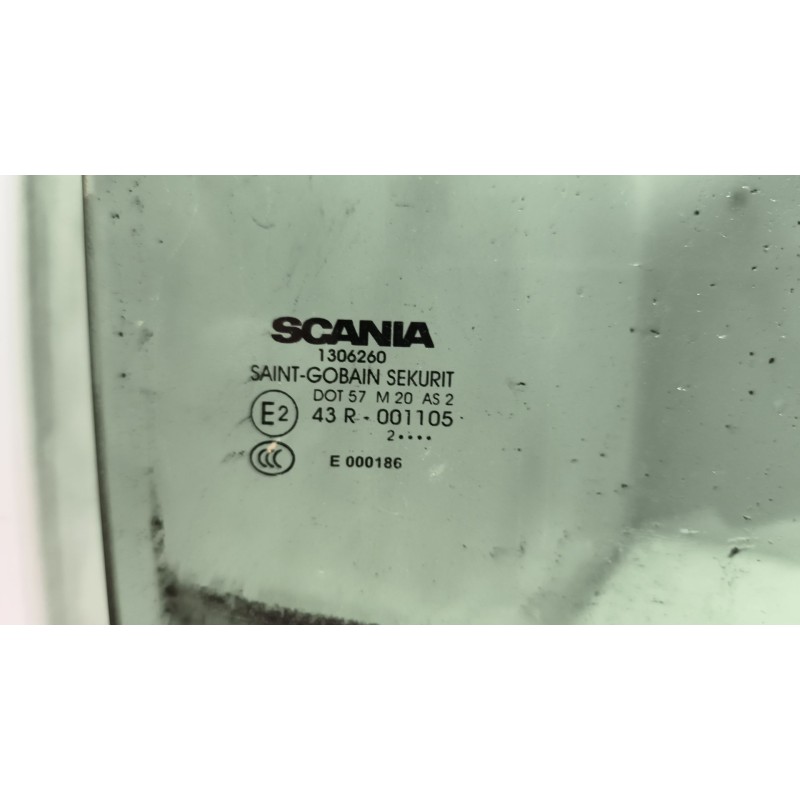 Recambio de luna delantera derecha para scania r i r 500 referencia OEM IAM 1306260 - Blanco 3