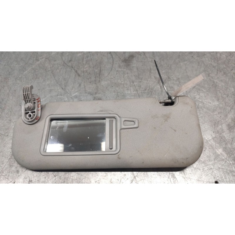Recambio de parasol izquierdo para hyundai i30 (gd) 1.6 crdi referencia OEM IAM - Blanco 2
