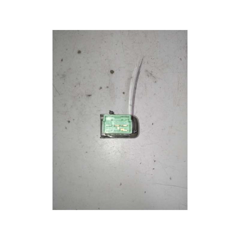 Recambio de warning para nissan cabstar e referencia OEM IAM 06017 - Rojo 2
