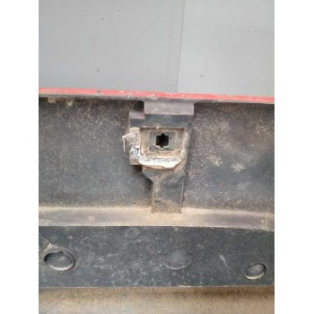Recambio de rejilla delantera central para nissan cabstar e referencia OEM IAM 62310F3900 623109X200 