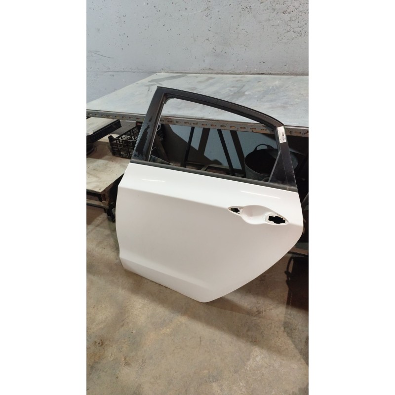 Recambio de puerta trasera izquierda para hyundai i30 (gd) 1.6 crdi referencia OEM IAM - Blanco 3