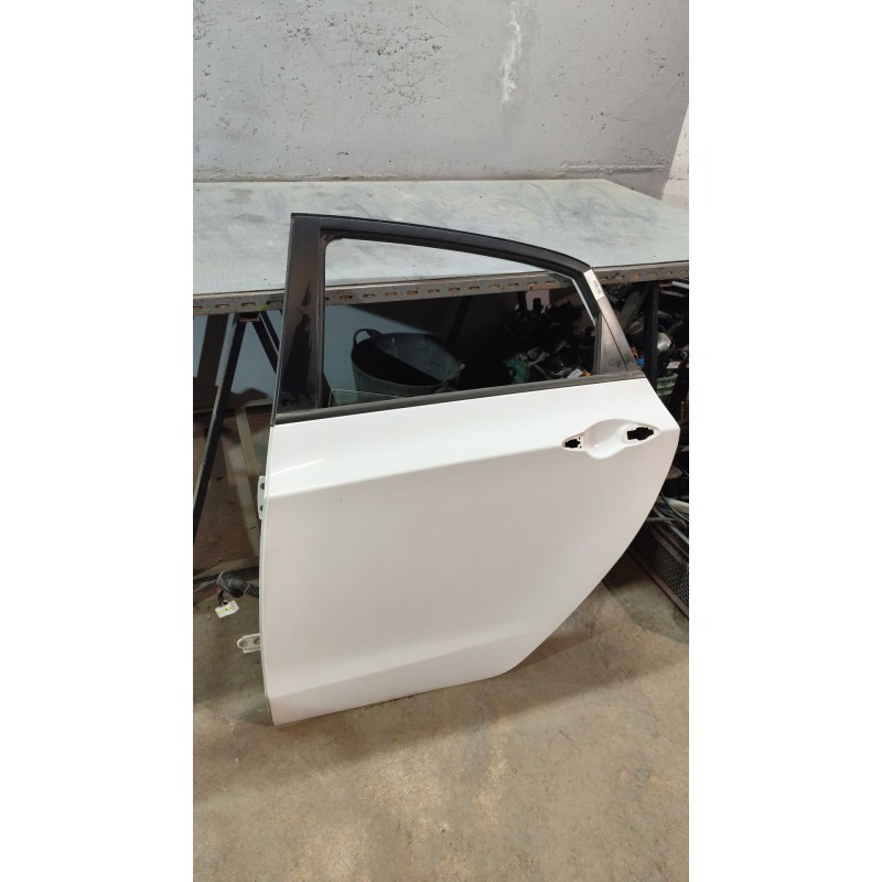 Recambio de puerta trasera izquierda para hyundai i30 (gd) 1.6 crdi referencia OEM IAM - Blanco 4