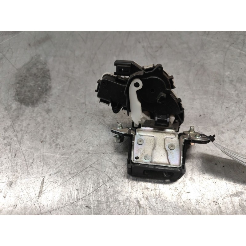 Recambio de cerradura maletero / porton para mazda 3 (bl) 2.2 mzr cd (bl10) referencia OEM IAM  4 PINS - Gris 2