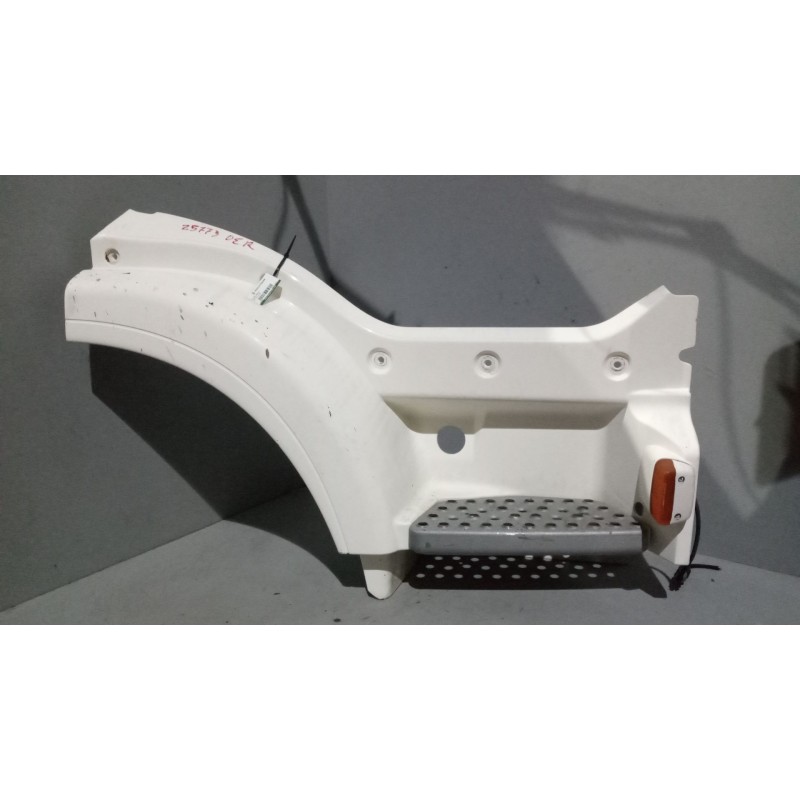 Recambio de peldaño derecho para man tg-m 12.xxx 12.280 fg c (compact) referencia OEM IAM 81615100812  