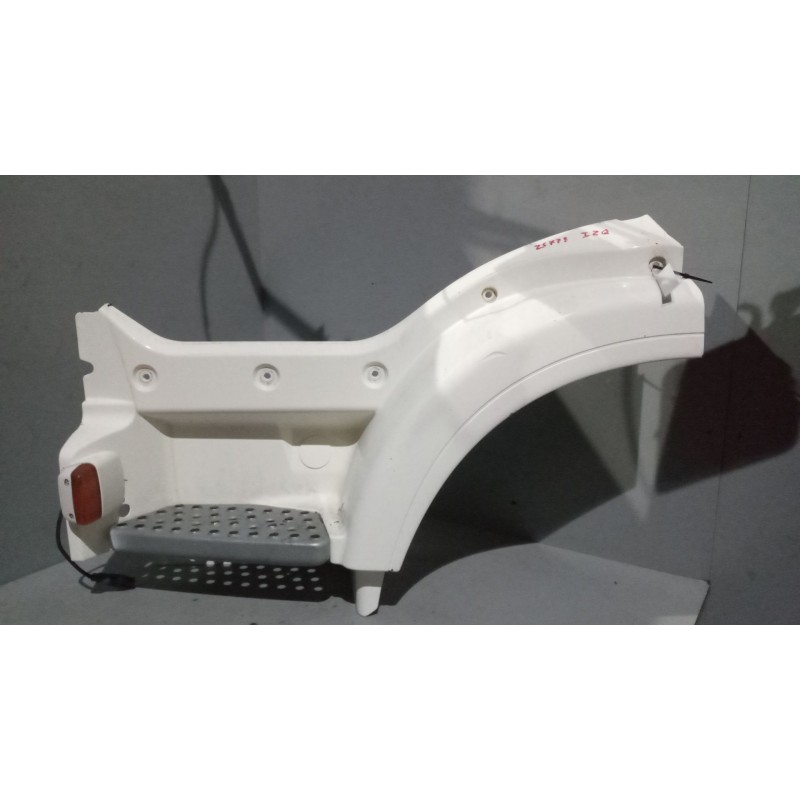 Recambio de peldaño izquierdo para man tg-m 12.xxx 12.280 fg c (compact) referencia OEM IAM 81615100277  