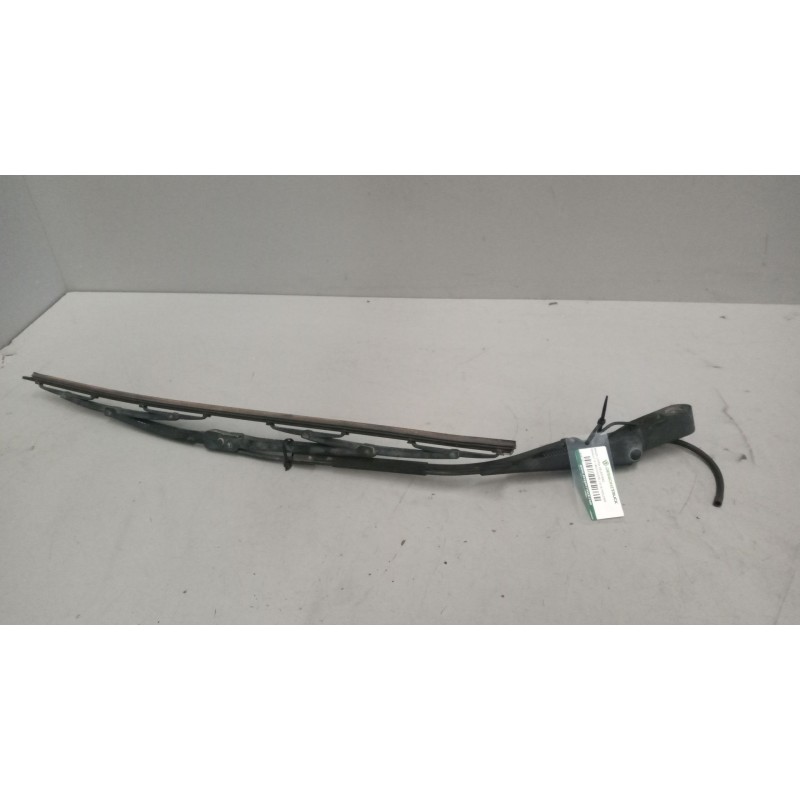 Recambio de brazo limpia delantero para renault m 180/210/230.13/16 midliner 6.2 diesel referencia OEM IAM   