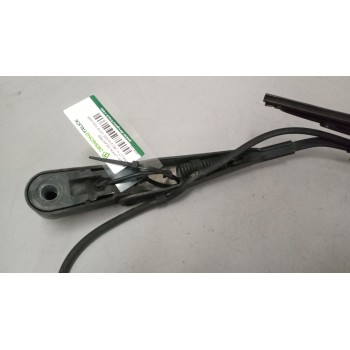 Recambio de brazo limpia delantero para renault m 180/210/230.13/16 midliner 6.2 diesel referencia OEM IAM   