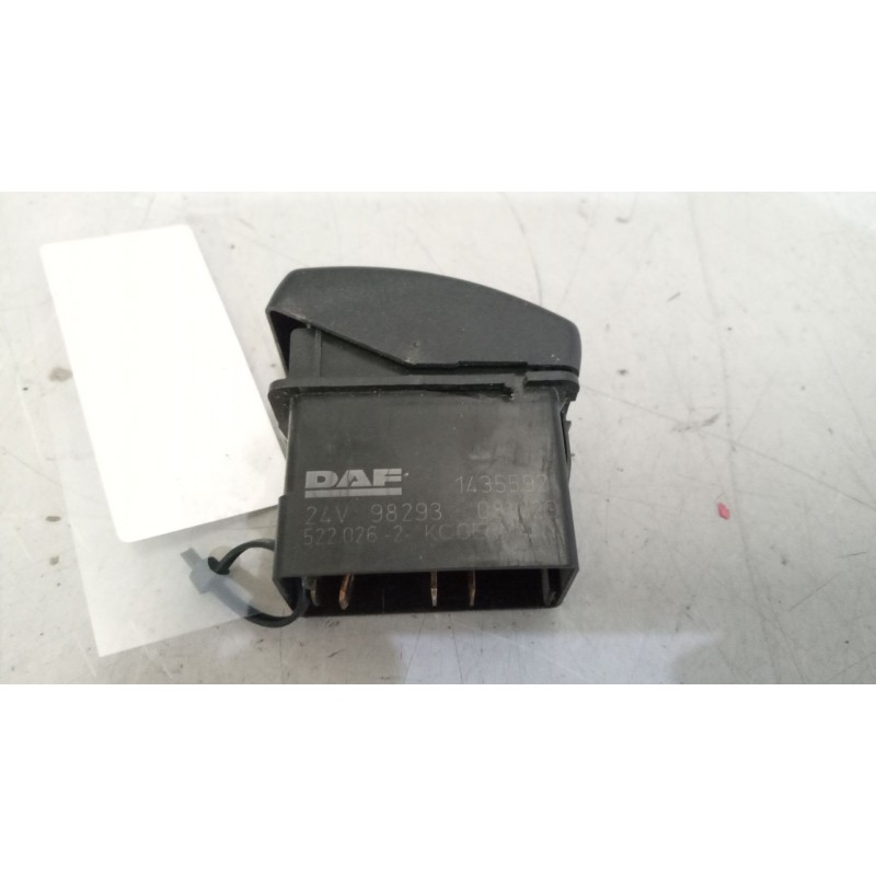 Recambio de interruptor para daf serie xf105.460 12.9 diesel referencia OEM IAM 1435592 - Blanco 3