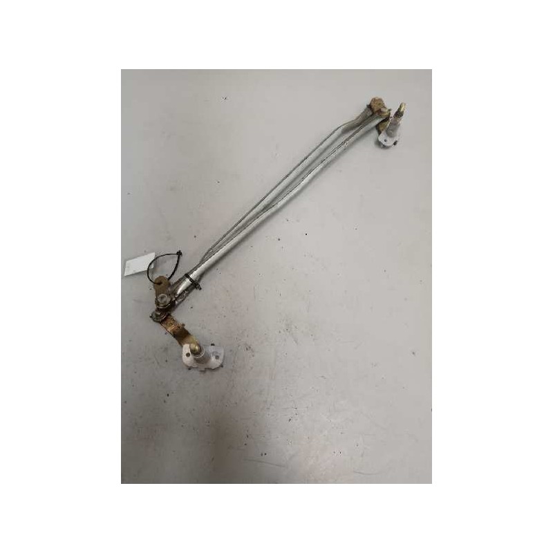 Recambio de articulacion limpia delantero para nissan cabstar e referencia OEM IAM   