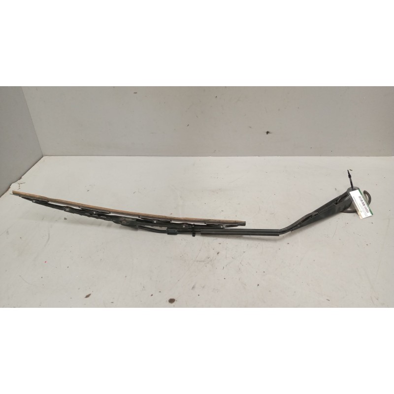 Recambio de brazo limpia delantero para daf serie xf105.xxx 12.9 diesel referencia OEM IAM   