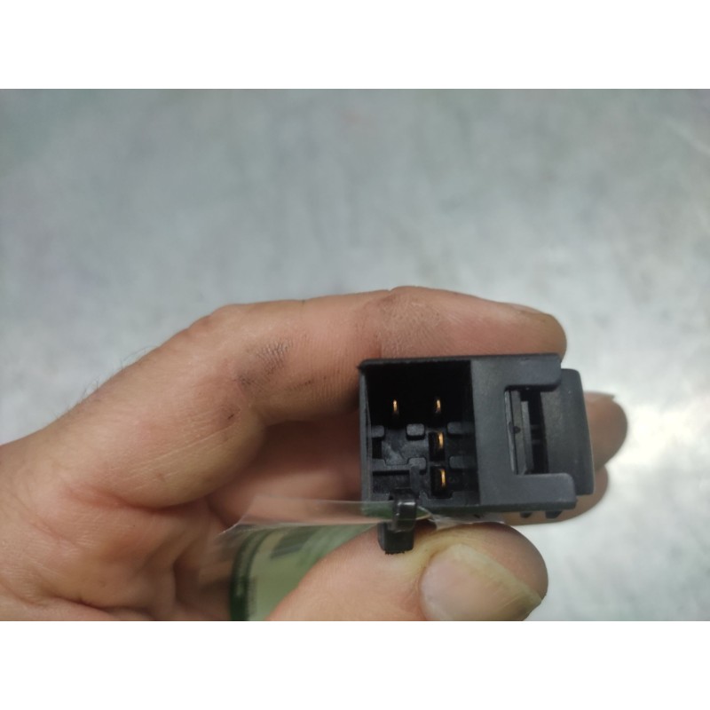 Recambio de mando elevalunas delantero derecho para volkswagen golf iv berlina (1j1) 1.9 tdi referencia OEM IAM 3B0959855B - Blanco 2