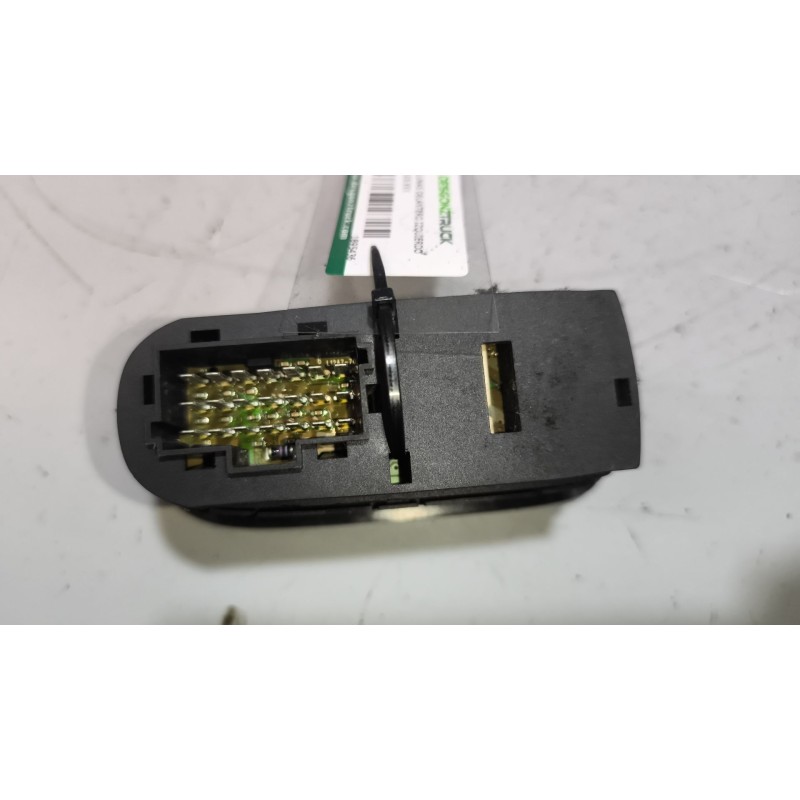 Recambio de mando elevalunas delantero izquierdo para daf serie xf105.460 12.9 diesel referencia OEM IAM 1895436 - Blanco 4