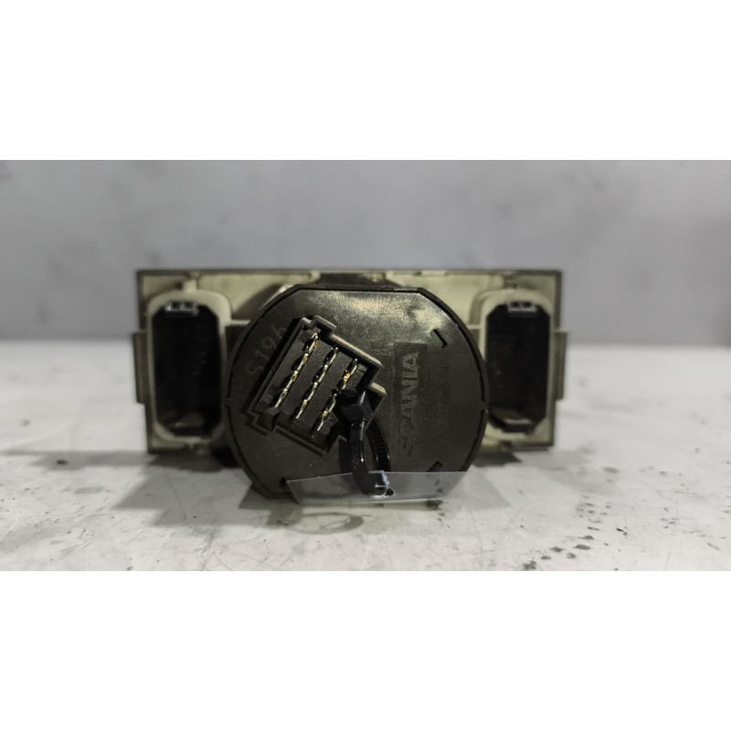 Recambio de interruptor para scania r i r 500 referencia OEM IAM 1899842 - Blanco 5