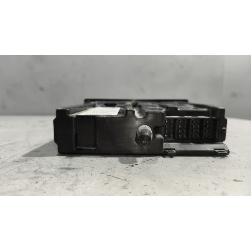 Recambio de tacografo para scania r i r 500 referencia OEM IAM se5000 rev7.4 2035646 - Blanco 2