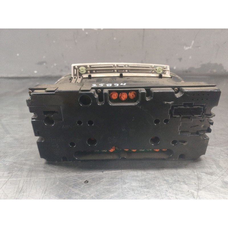 Recambio de cuadro instrumentos para volkswagen polo berlina (6n1) 1.6 referencia OEM IAM 6N0919860P - Blanco 2