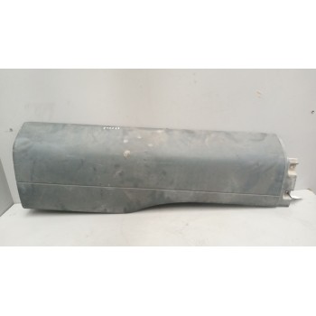 MOLDURA TRASERA CABINA 81615100366 DERECHA