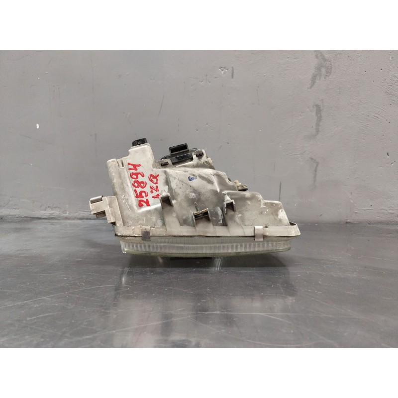 Recambio de faro izquierdo para volkswagen polo berlina (6n1) 1.6 referencia OEM IAM - Blanco 2