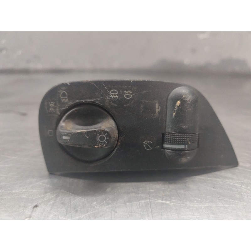 Recambio de mando luces para volkswagen polo berlina (6n1) 1.6 referencia OEM IAM 6N1941531J  