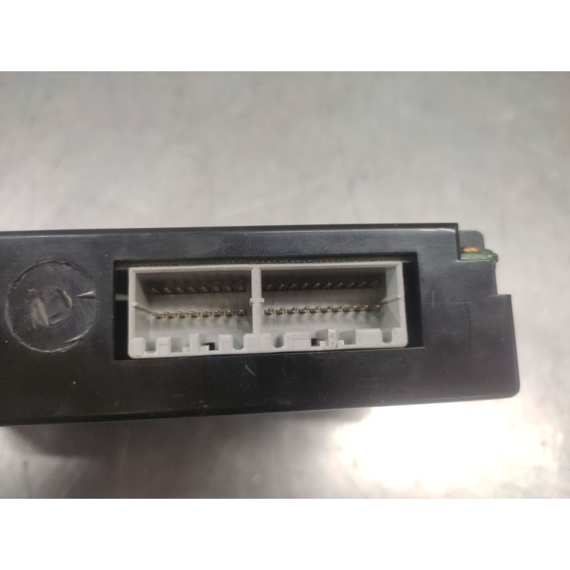 Recambio de mando climatizador para ssangyong rexton rx 270 full referencia OEM IAM 6870008510 - Negro 3