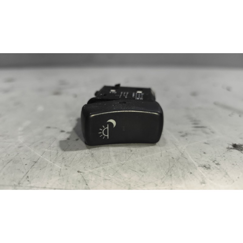Recambio de interruptor para scania r i r 500 referencia OEM IAM 1421861  