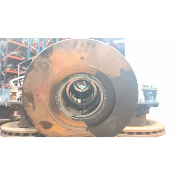 Recambio de buje trasero derecho para mercedes-benz axor 2-ejes 18 ton 2004 referencia OEM IAM A9463560201 A9603561801 
