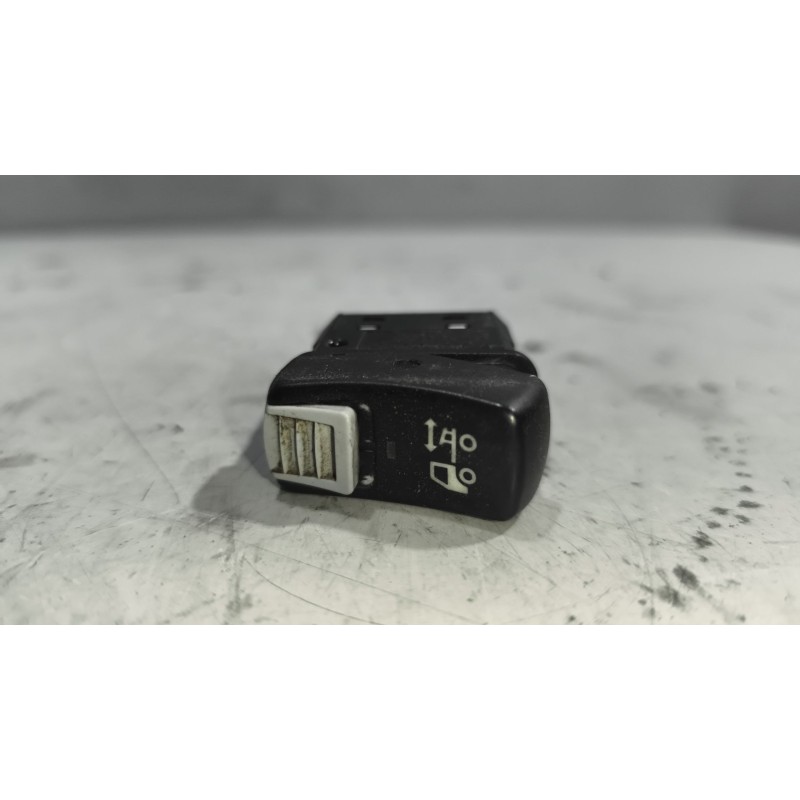 Recambio de interruptor para scania r i r 500 referencia OEM IAM 1534811  