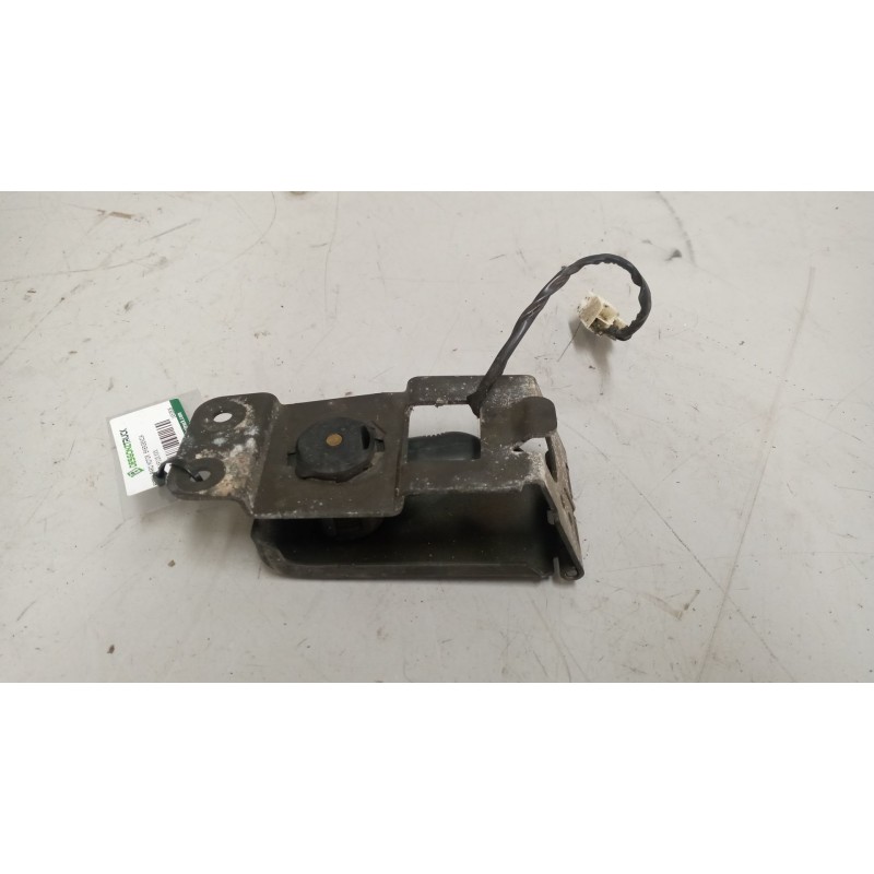 Recambio de boton paro motor emergencia para daf serie xf105.xxx 12.9 diesel referencia OEM IAM 1453806  