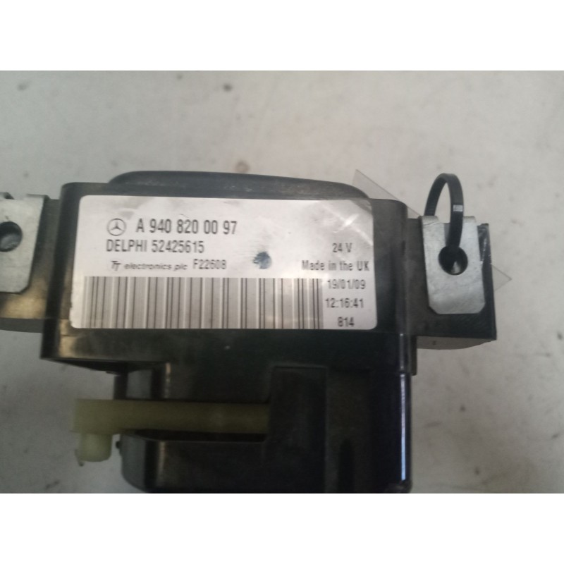 Recambio de mando calefaccion / aire acondicionado para mercedes-benz axor 2-ejes 18 ton 2004 referencia OEM IAM A9408200097 - Rojo 2