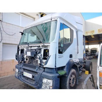 iveco stralis (ad/at) del año 2014