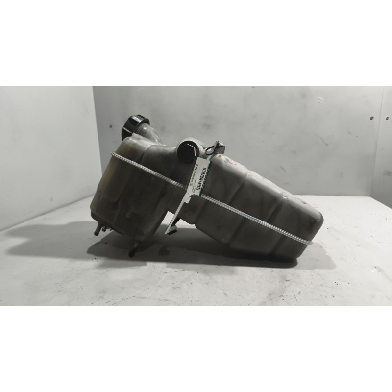 Recambio de deposito expansion para scania r i r 500 referencia OEM IAM 2401668  