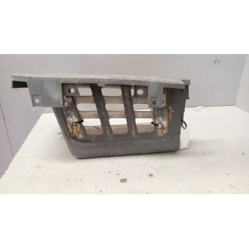 Recambio de peldaño derecho para volvo fm xxx 12.8 diesel referencia OEM IAM 82420408 21868329 82875886