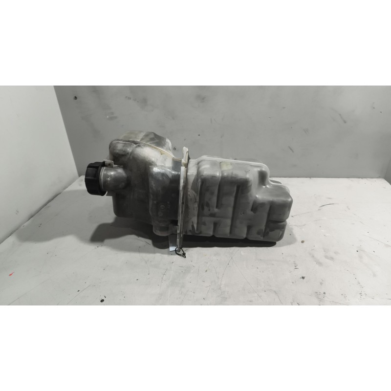 Recambio de deposito expansion para scania r i r 500 referencia OEM IAM 2401668 - Blanco 6