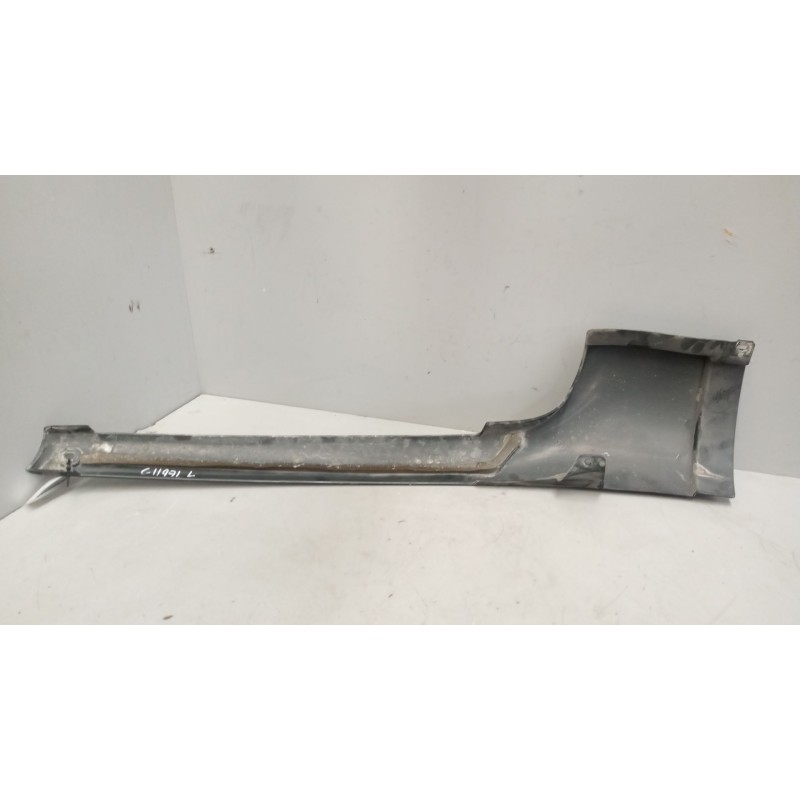 Recambio de moldura luna delantera para renault hr 420.18/26 premium 01  fsa 4x2 420.18 larga distancia referencia OEM IAM 50102 - Blanco 2