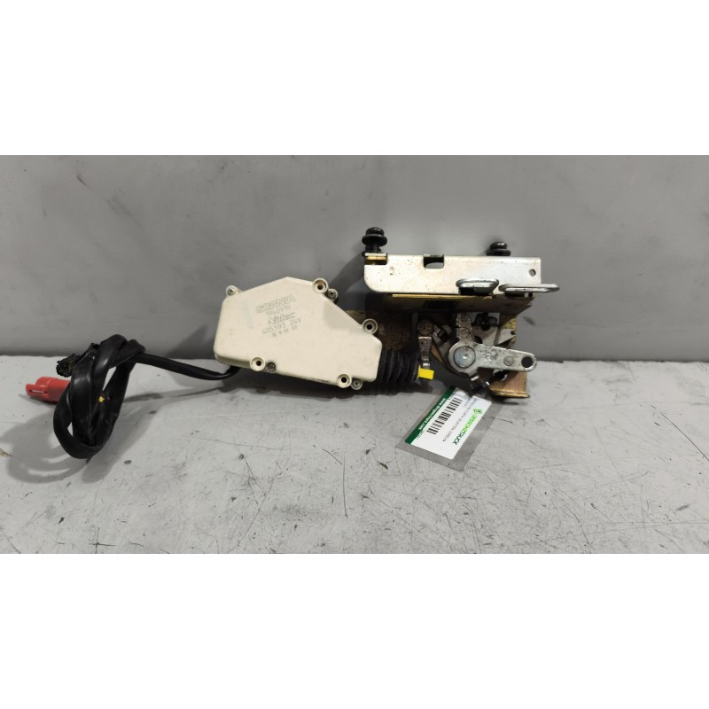 Recambio de cerradura puerta delantera derecha para scania r i r 500 referencia OEM IAM 1940921  