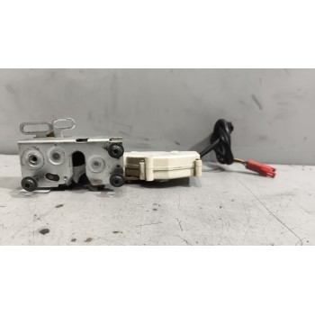 Recambio de cerradura puerta delantera derecha para scania r i r 500 referencia OEM IAM 1940921  