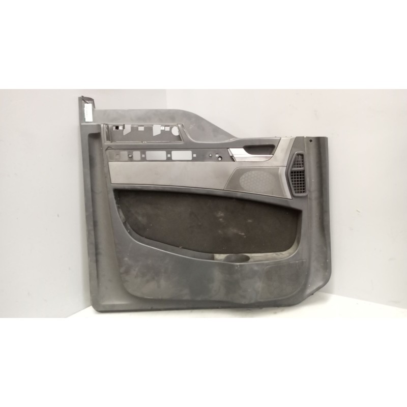 Recambio de guarnecido puerta delantera izquierda para man tgx 18.xxx 12.4 diesel referencia OEM IAM 81626306109  