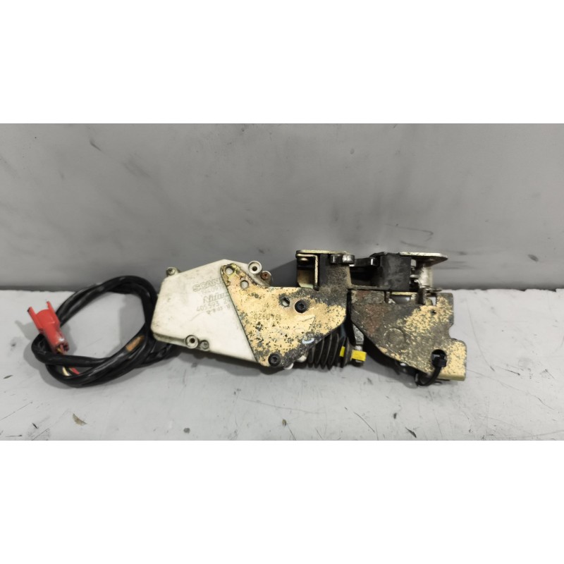 Recambio de cerradura puerta delantera izquierda para scania r i r 500 referencia OEM IAM 1940920 - Blanco 2