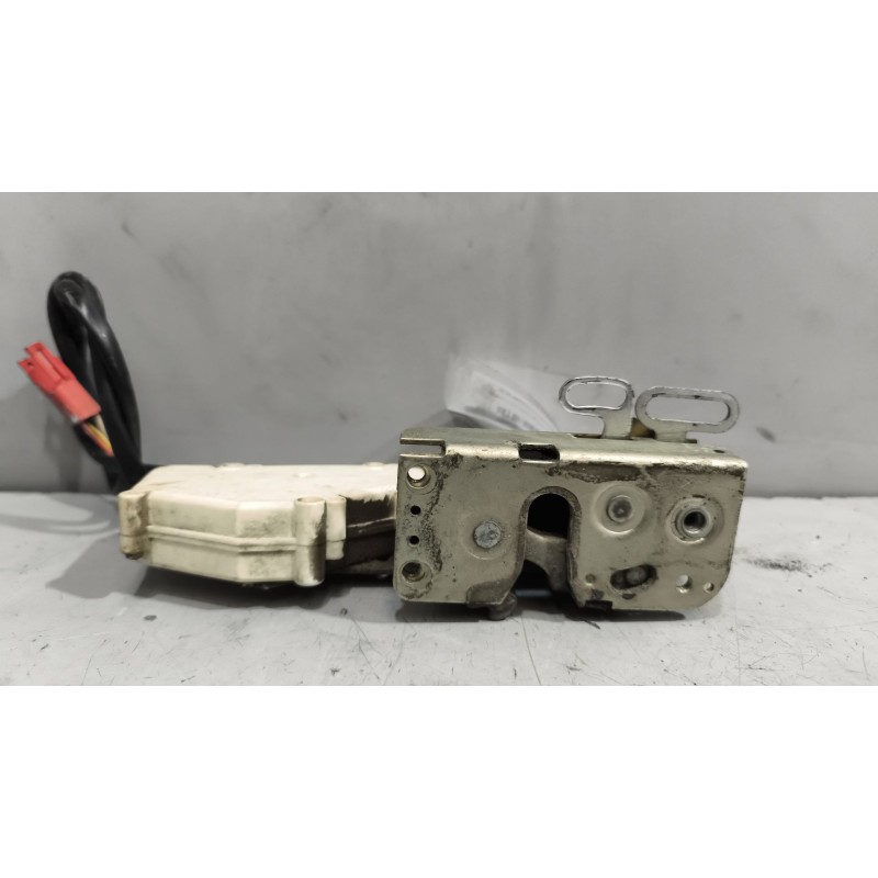 Recambio de cerradura puerta delantera izquierda para scania r i r 500 referencia OEM IAM 1940920 - Blanco 3
