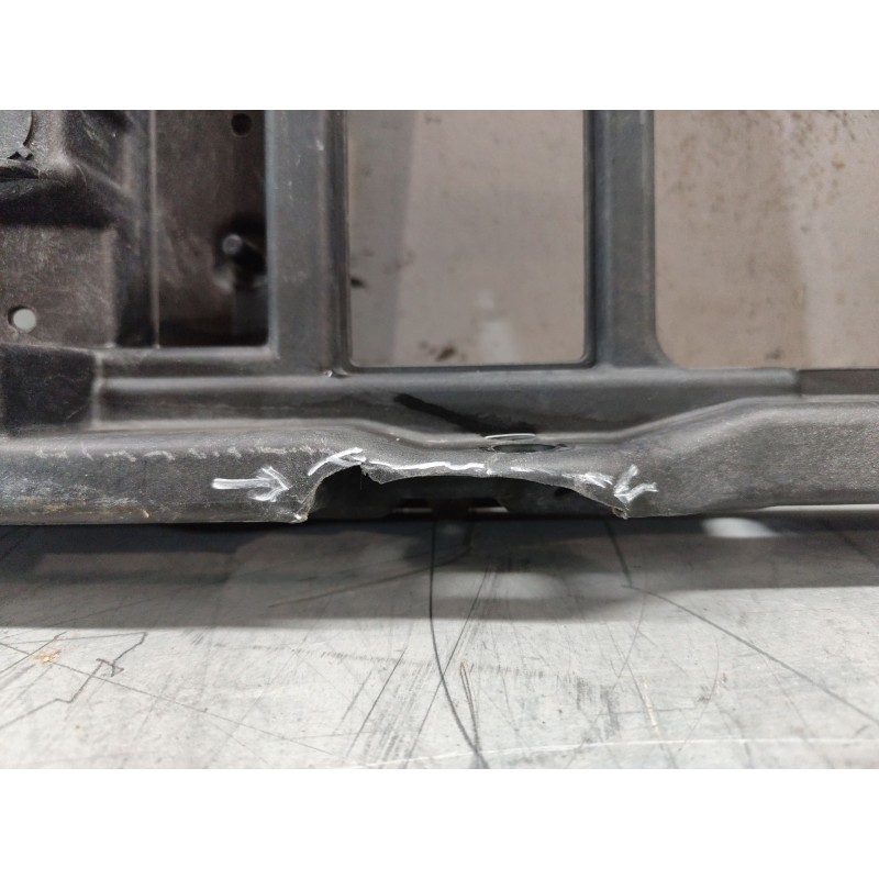 Recambio de panel frontal para peugeot 207 1.4 16v vti referencia OEM IAM - Plata 3