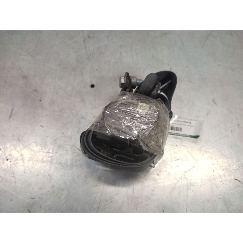 Recambio de cinturon seguridad delantero derecho para iveco daily combi 2.3 diesel cat referencia OEM IAM 2
