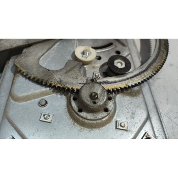 Recambio de elevalunas delantero derecho para scania r i r 500 referencia OEM IAM   