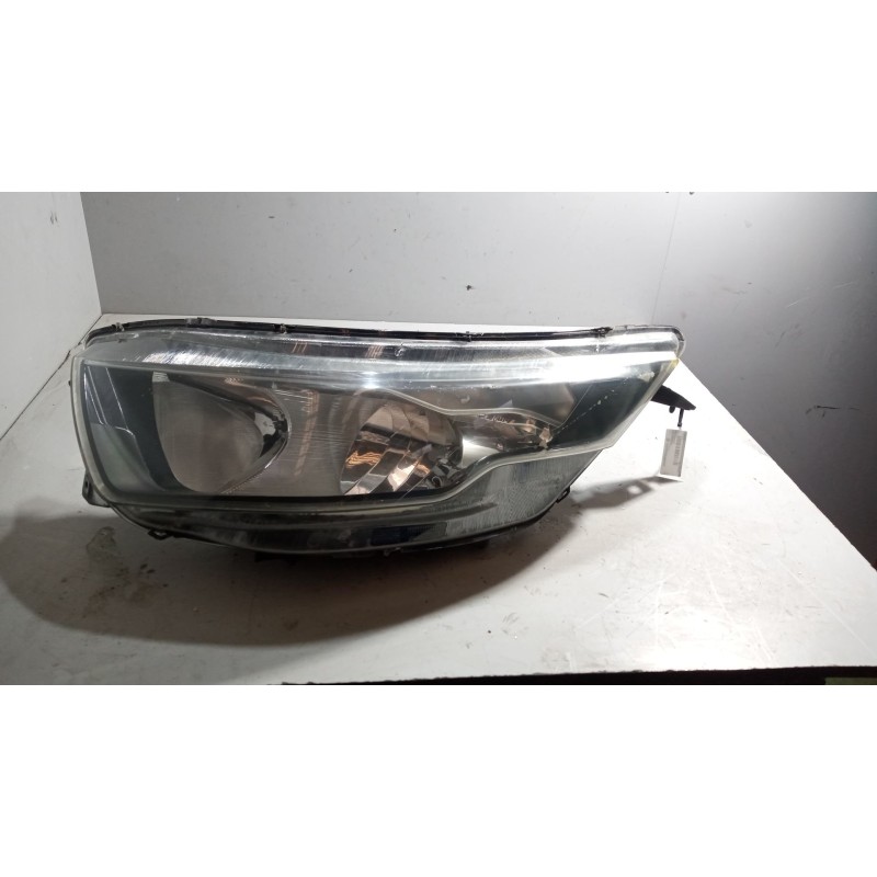 Recambio de faro izquierdo para iveco sunrise referencia OEM IAM 5801473750 SX47910748 