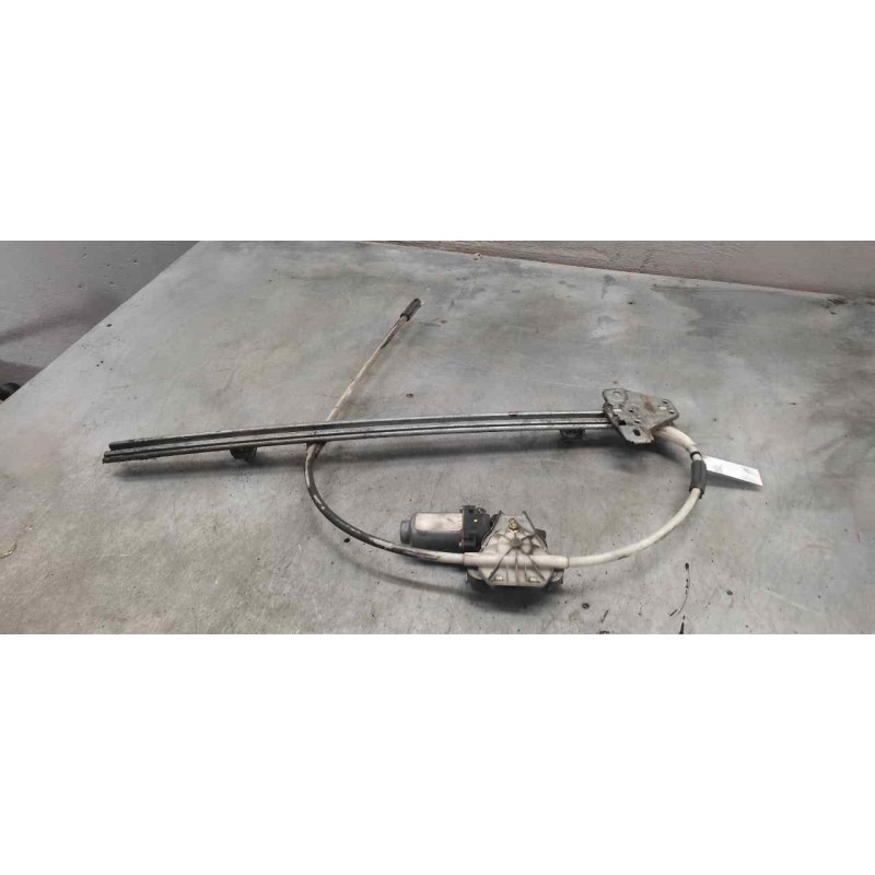 Recambio de elevalunas delantero derecho para iveco daily combi 2.3 diesel cat referencia OEM IAM   2 PINS 2