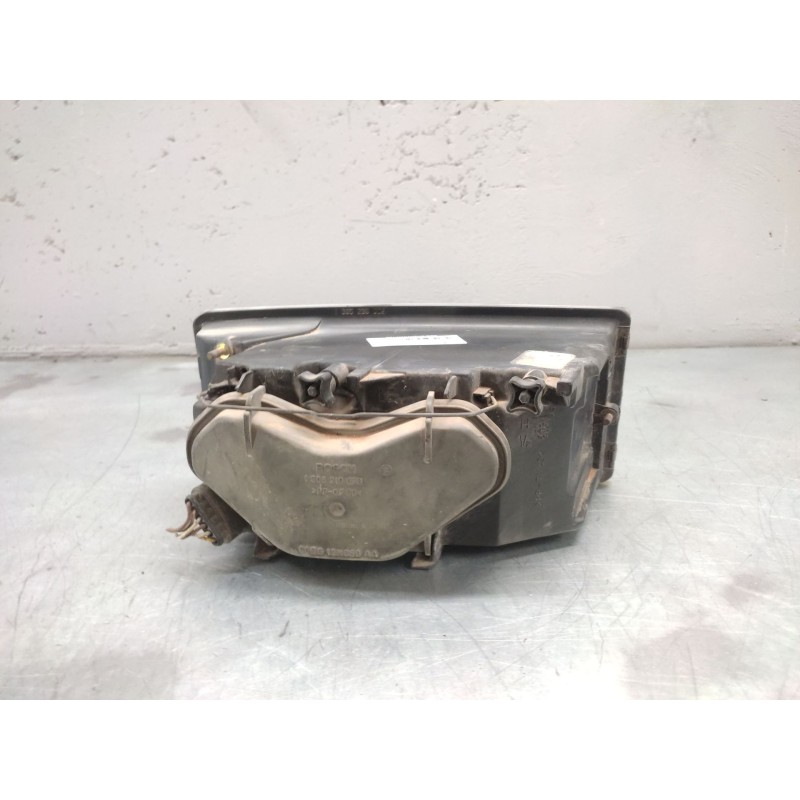 Recambio de faro izquierdo para iveco daily combi 2.3 diesel cat referencia OEM IAM 2