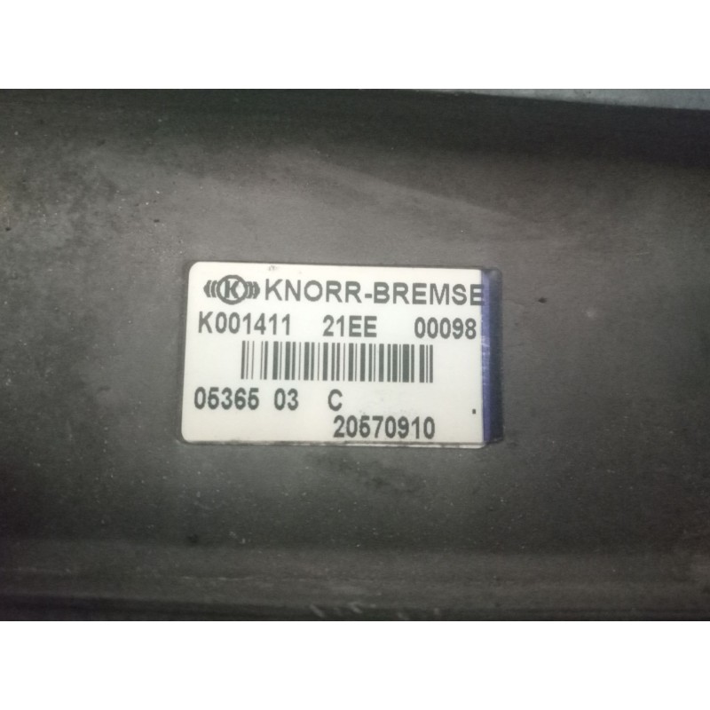Recambio de valvula aire para renault magnum 4xx.18/4xx.26 02  fas 4x2 4xx.18 larga distancia referencia OEM IAM 20670910 VALVUL - Blanco 6