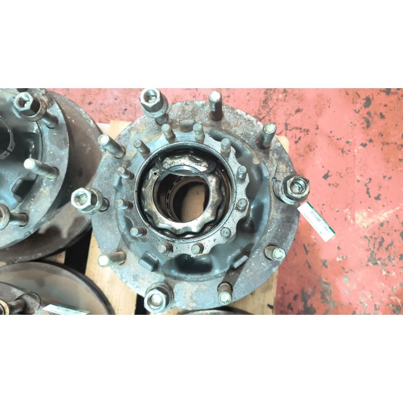 Recambio de buje trasero izquierdo para volvo fm xxx 10.8 diesel referencia OEM IAM 85107753  