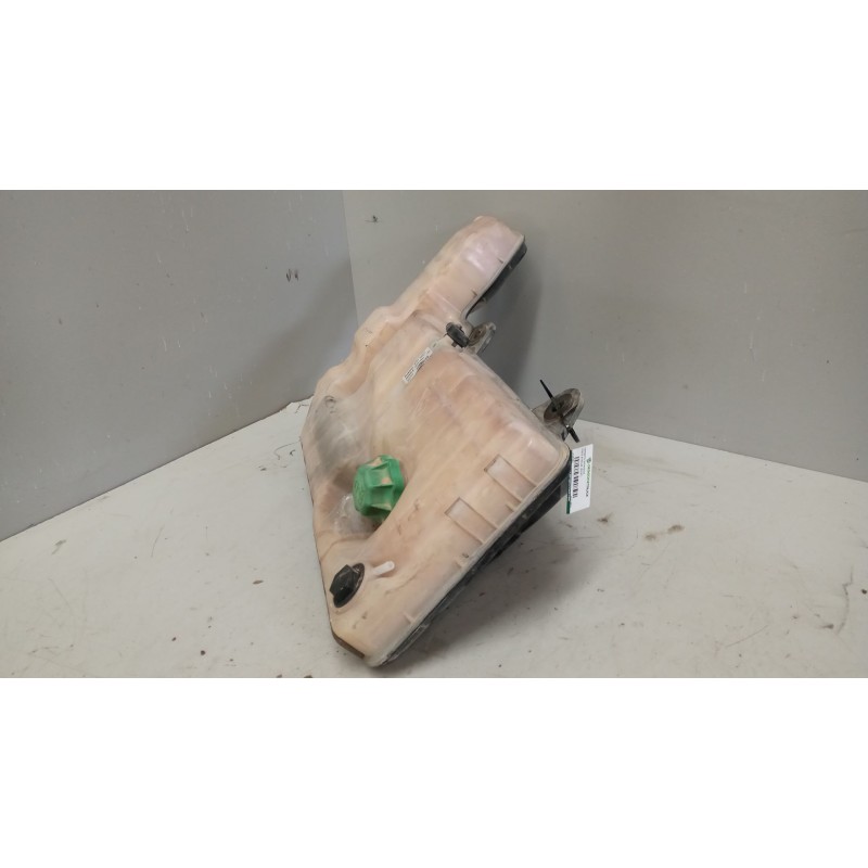 Recambio de deposito expansion para iveco stralis (ad/at) fg at y / p 6x2 larga distancia referencia OEM IAM 41215631 - Blanco 2