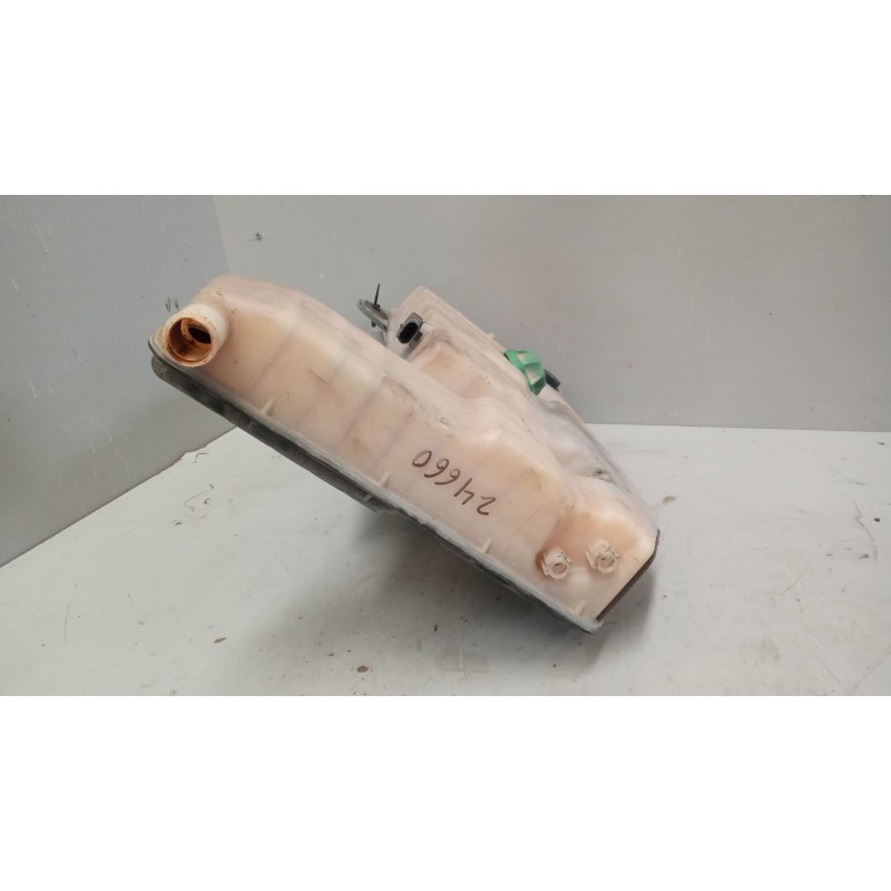 Recambio de deposito expansion para iveco stralis (ad/at) fg at y / p 6x2 larga distancia referencia OEM IAM 41215631 - Blanco 4